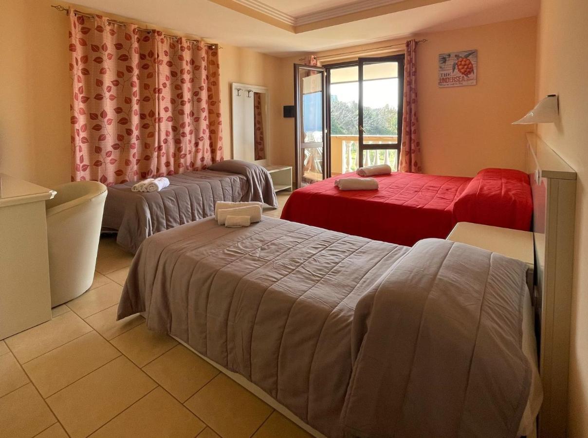 Готель Residenza Domus Aurea Tropea- Vista Mare Санта-Доменіка Екстер'єр фото