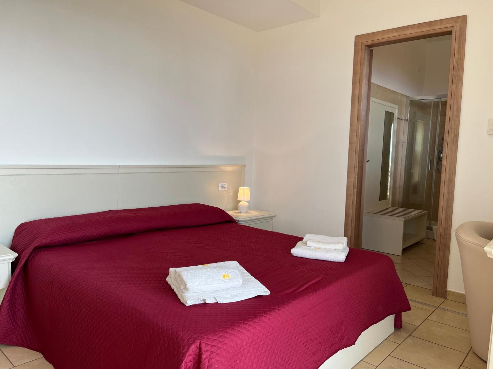Готель Residenza Domus Aurea Tropea- Vista Mare Санта-Доменіка Екстер'єр фото