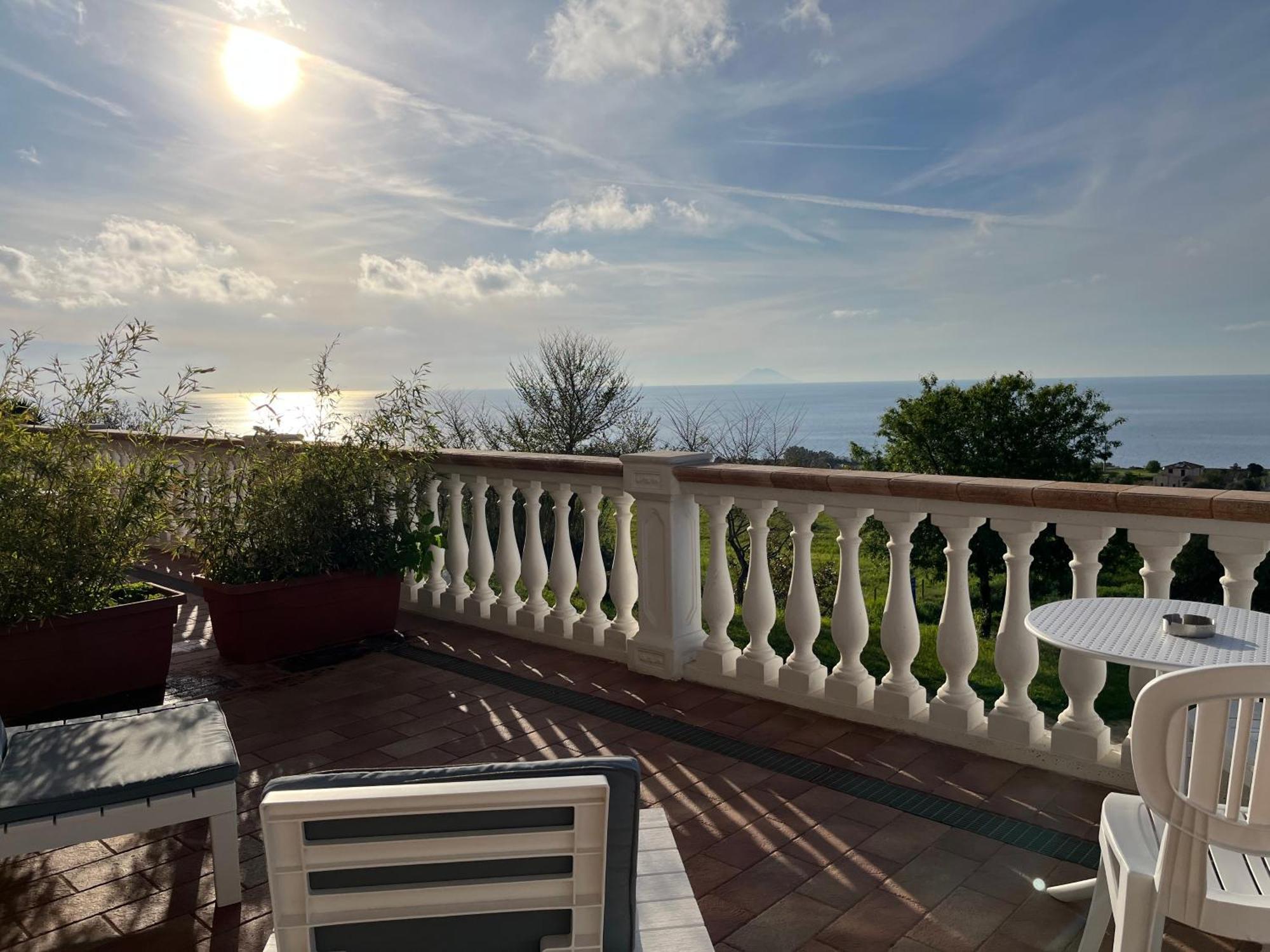 Готель Residenza Domus Aurea Tropea- Vista Mare Санта-Доменіка Екстер'єр фото