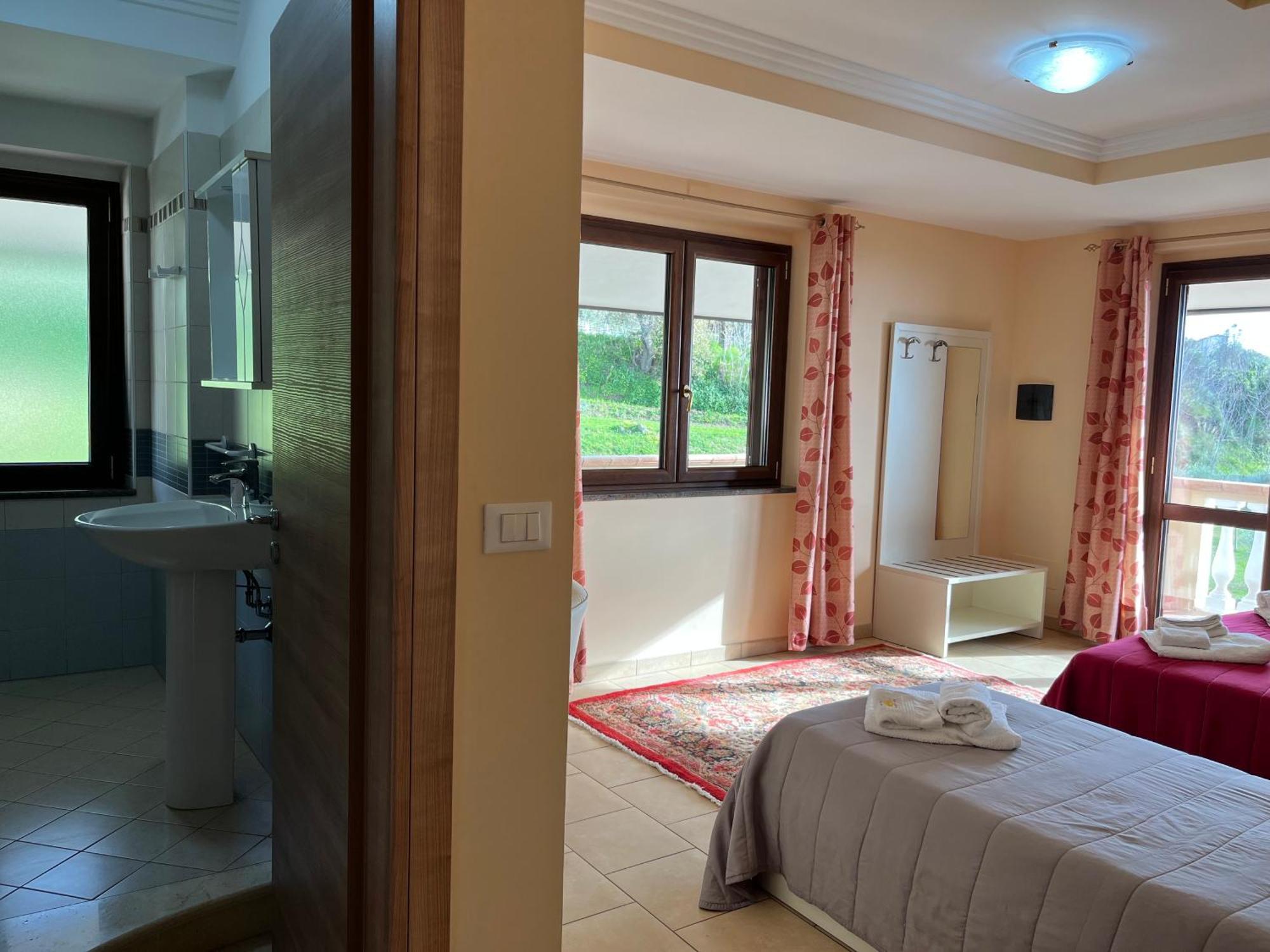 Готель Residenza Domus Aurea Tropea- Vista Mare Санта-Доменіка Екстер'єр фото