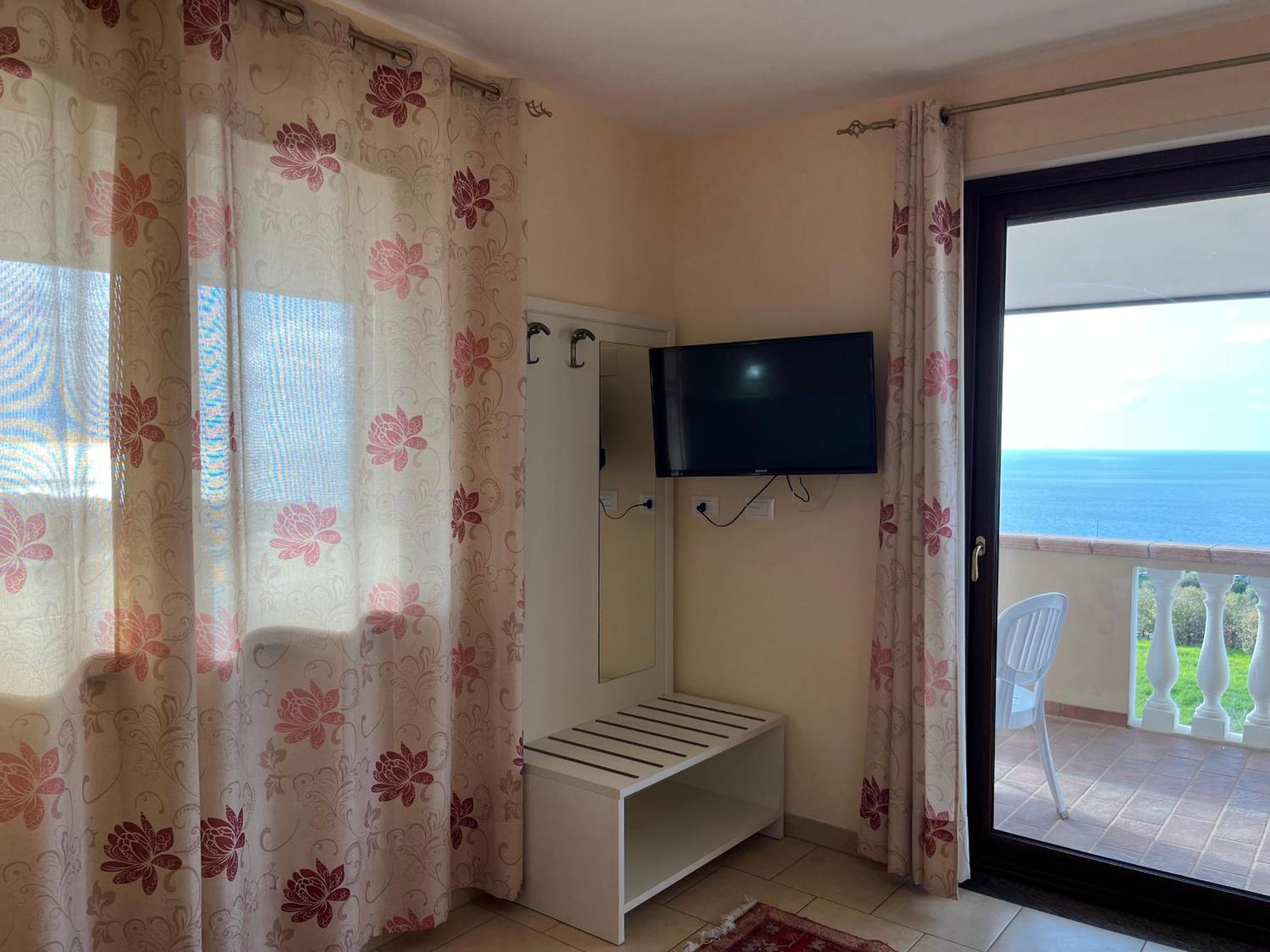 Готель Residenza Domus Aurea Tropea- Vista Mare Санта-Доменіка Екстер'єр фото